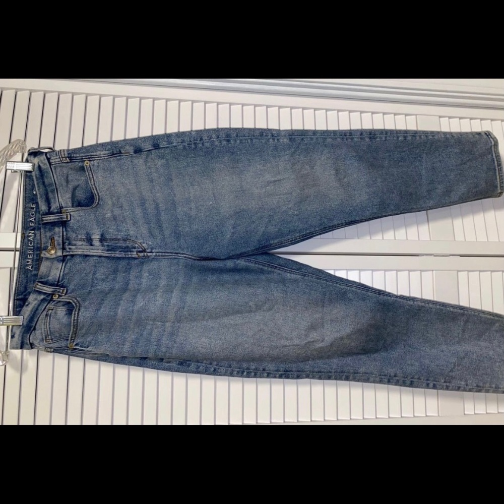 american eagle mom jeans